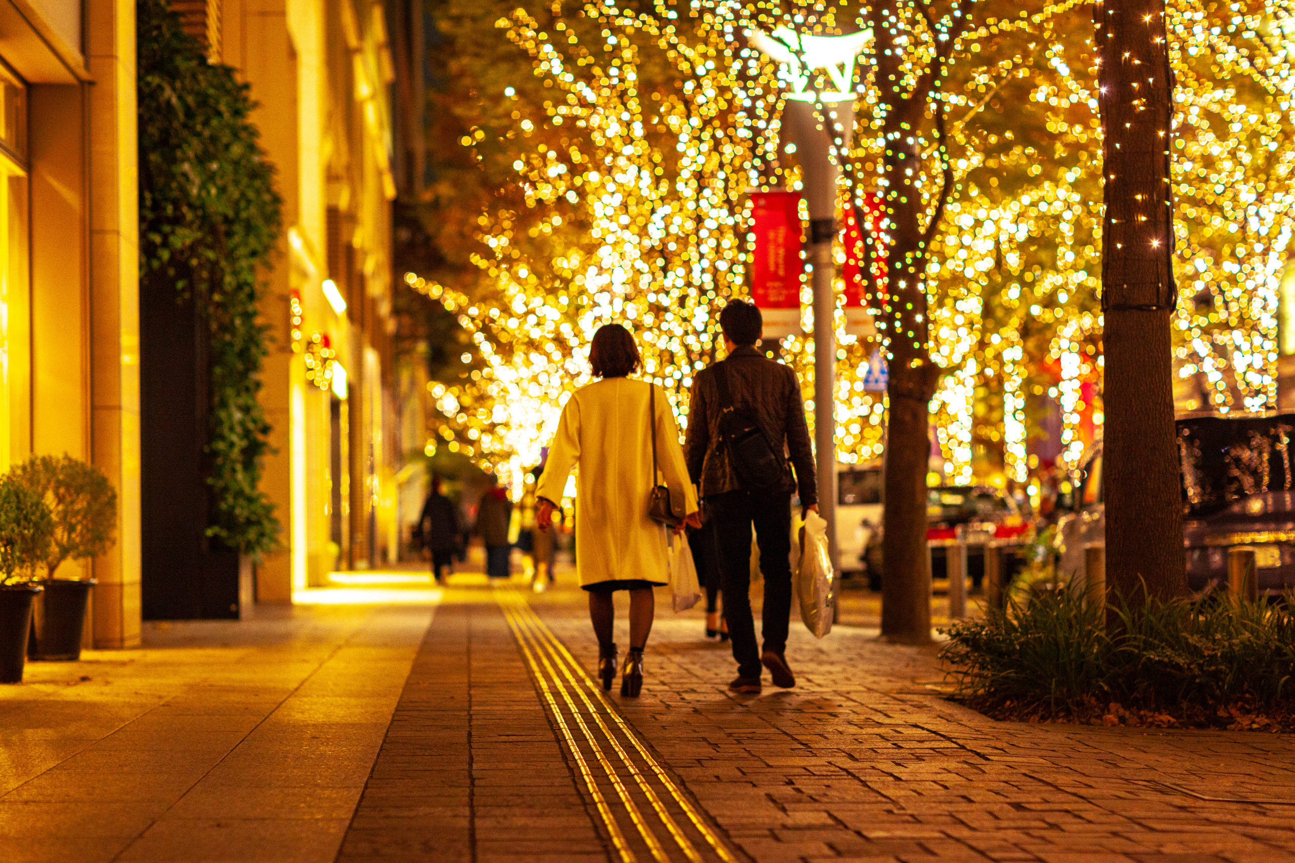 12月に増える“連絡の間隔”。不倫関係の不安をどのように理解すべきか